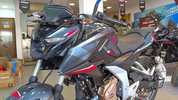Bajaj Pulsar N160: स्टाइल, पावर और टेक्नोलॉजी का तूफानी संगम सिर्फ 1.34 लाख में Bajaj Pulsar N160
