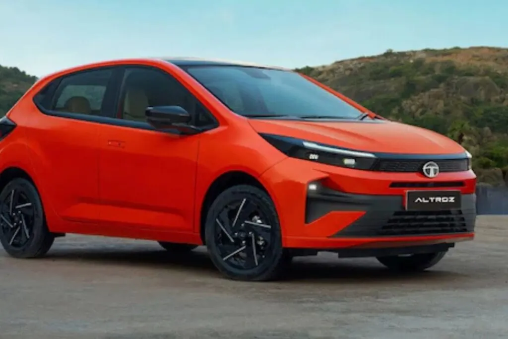 2025 Tata Altroz Facelift: ड्यूल स्क्रीन, 360° कैमरा और शानदार लुक, कीमत ₹6.89 लाख से शुरू 2025 Tata Altroz Facelift: ड्यूल स्क्रीन, 360° कैमरा और शानदार लुक, कीमत ₹6.89 लाख से शुरू