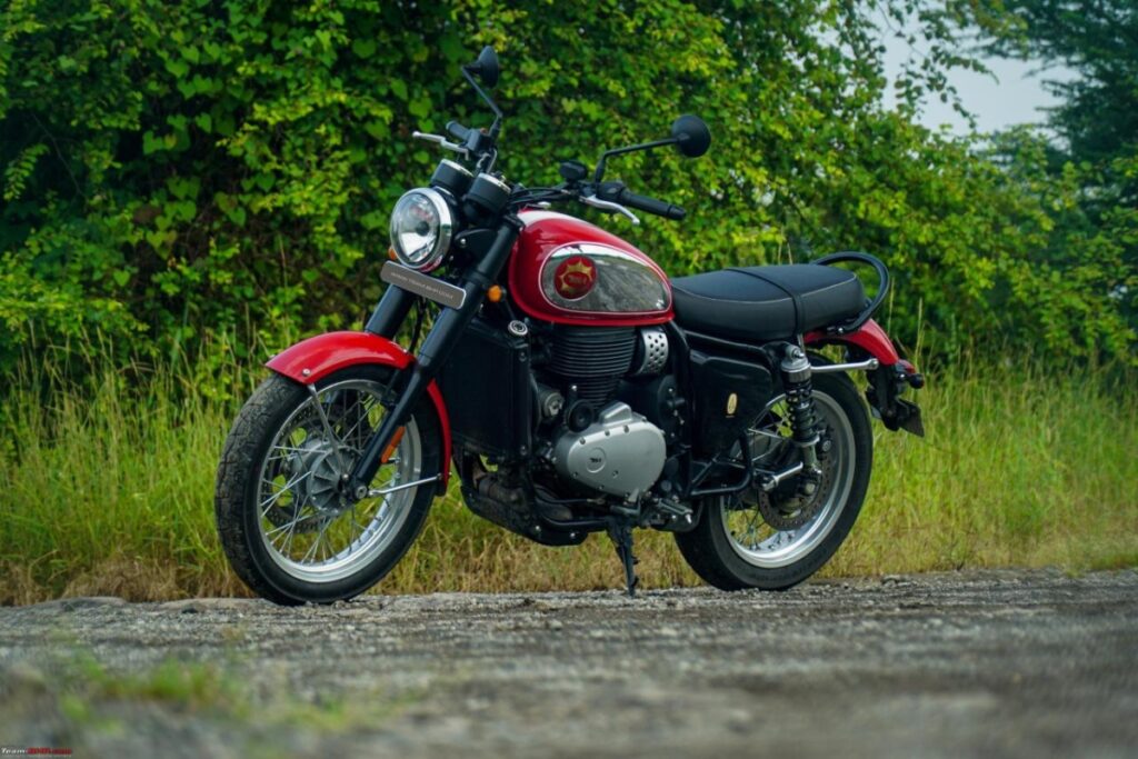 BSA Gold Star 650: ब्रिटिश रॉयल्टी की दमदार वापसी, कीमत ₹3.12 लाख से शुरू BSA Gold Star 650: ब्रिटिश रॉयल्टी की दमदार वापसी, कीमत ₹3.12 लाख से शुरू