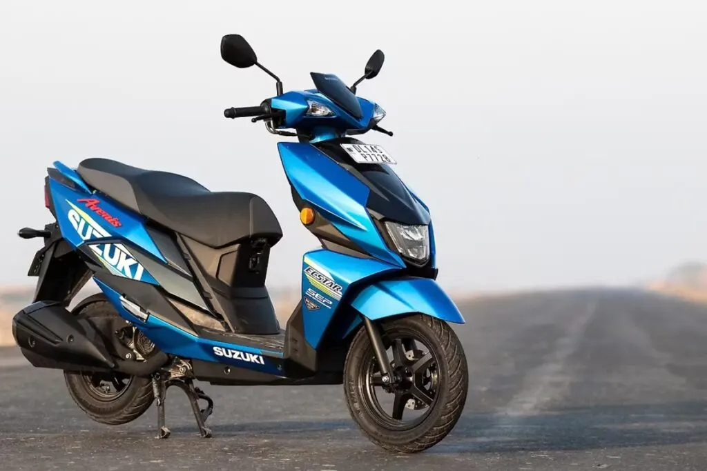 Suzuki Avenis 125: स्टाइलिश स्कूटर अब नए फीचर्स और दमदार माइलेज के साथ ₹93,862 में Suzuki Avenis 125: स्टाइलिश स्कूटर अब नए फीचर्स और दमदार माइलेज के साथ ₹93,862 में