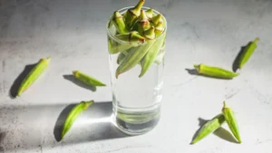 Okra Water: भिंडी का पानी है वजन घटाने का असली राज या सिर्फ अफवाह? जानिए विशेषज्ञों की राय!